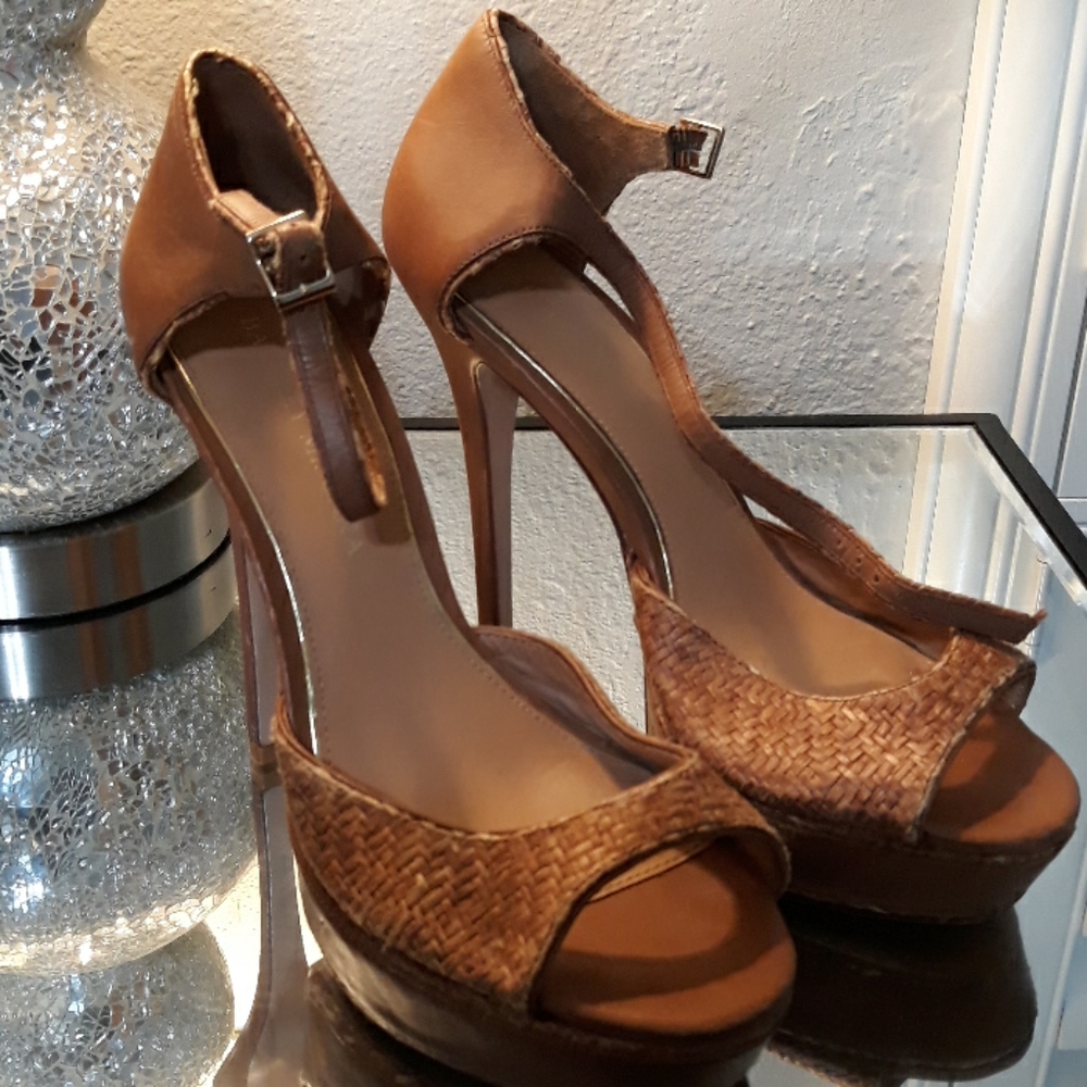 Bradgley Mischka Heels